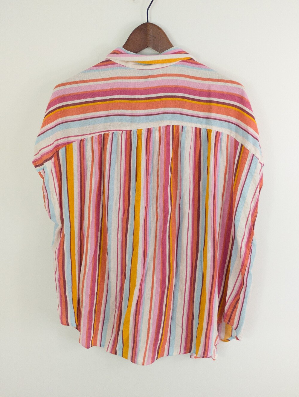 Torrid Crinkle Gauze Dolman Button Up Shirt Size 2X - Picture 7 of 7